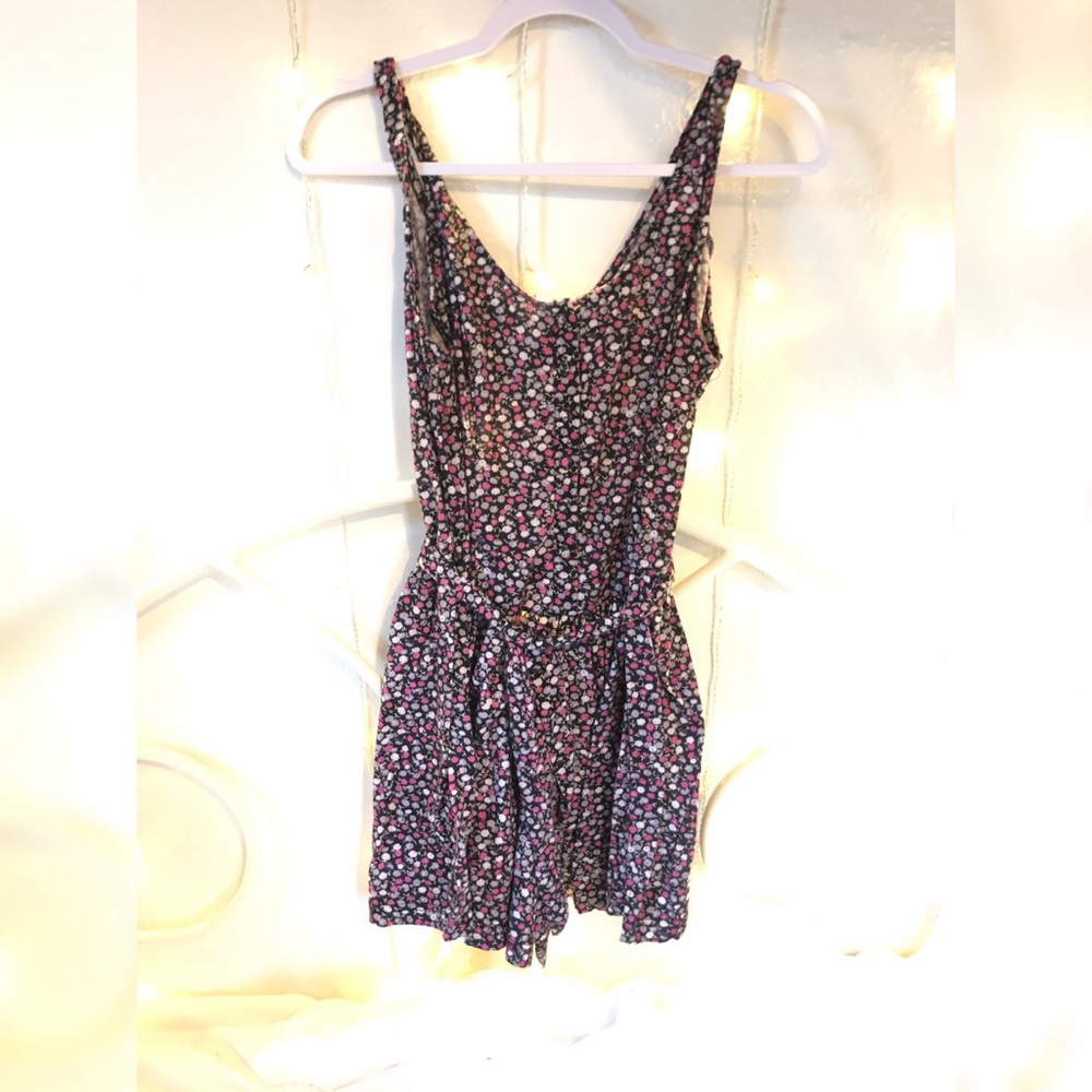Floral sleeveless romper
